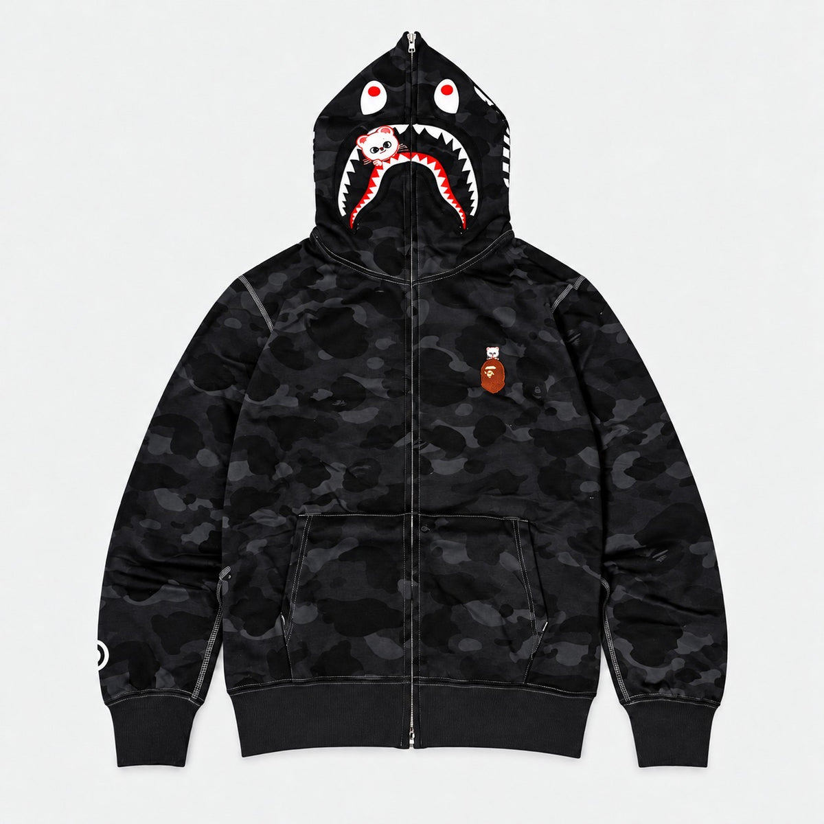 Hoodie Shark Camo Negro, frente, capucha con diseño de tiburón, full zip