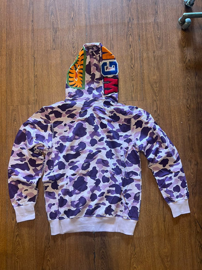 Hoodie Shark Camo morado, vista 2