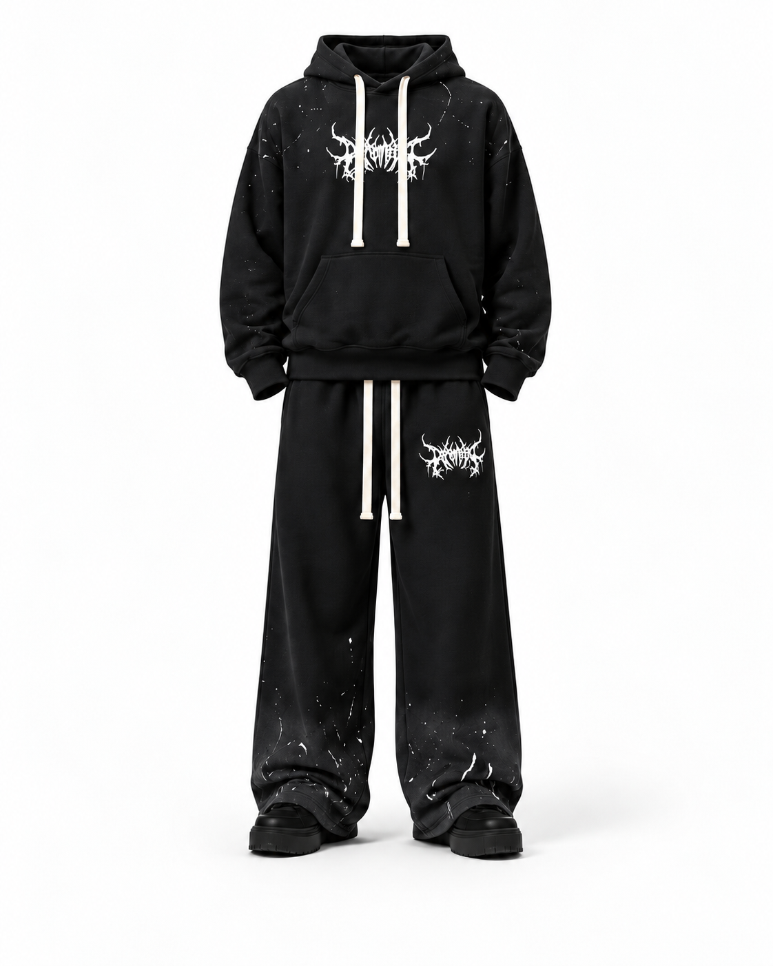 Conjunto Metal negro, hoodie y pantalón con estampado blanco
