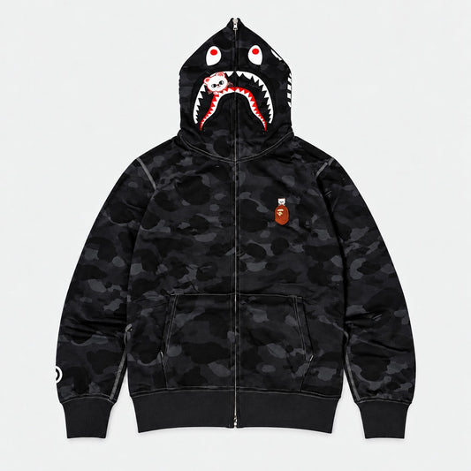 Hoodie Shark Camo Negro, frente, capucha con diseño de tiburón, full zip