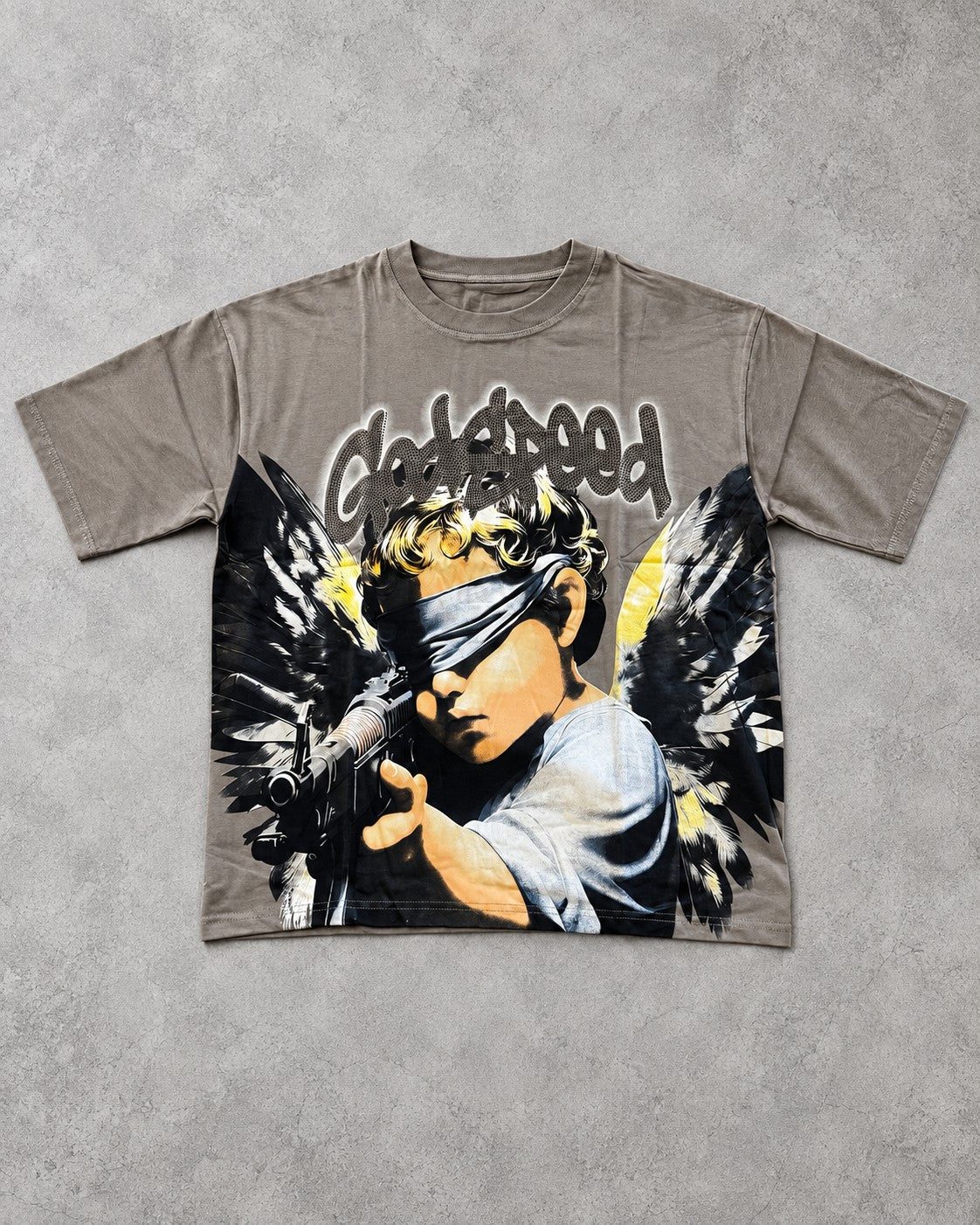 Playera LJ150 gris con estampado de niño con alas y ojos vendados