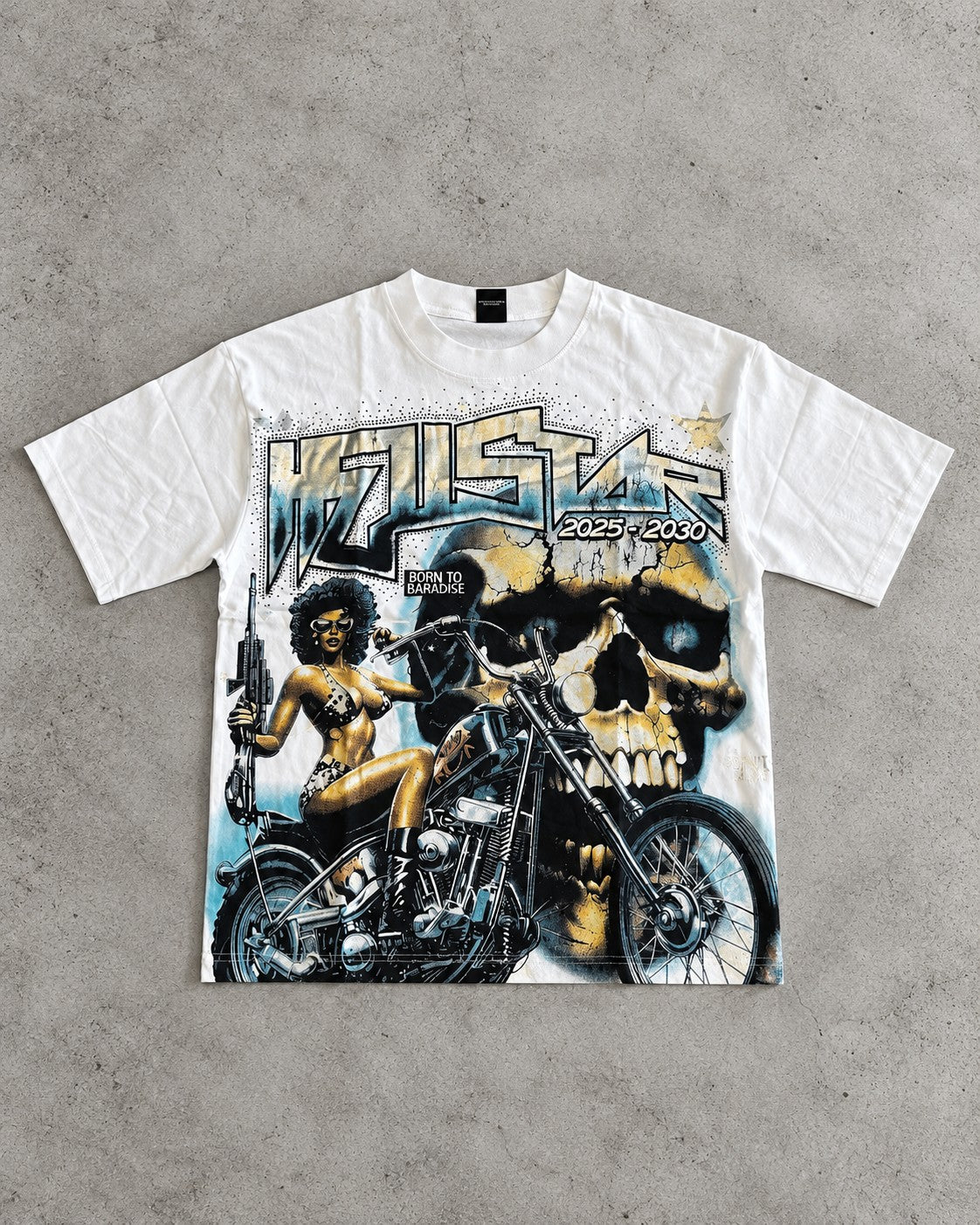 Playera LJ165 blanca con estampado de motociclista y calavera