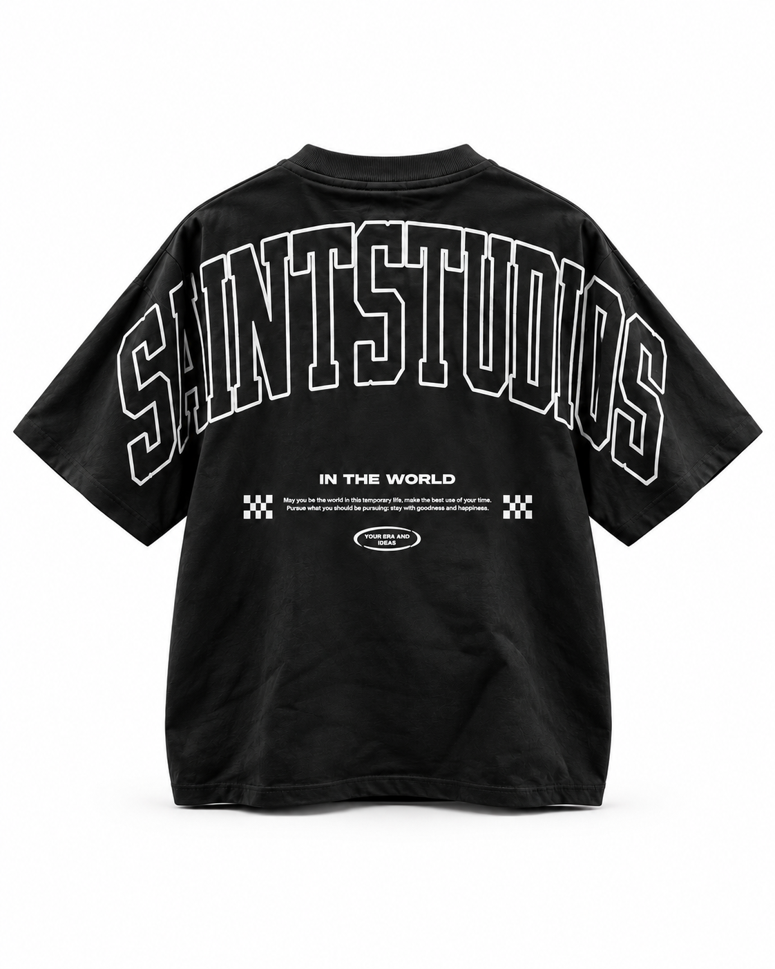 Playera Saint Studios negra, vista posterior con estampado blanco